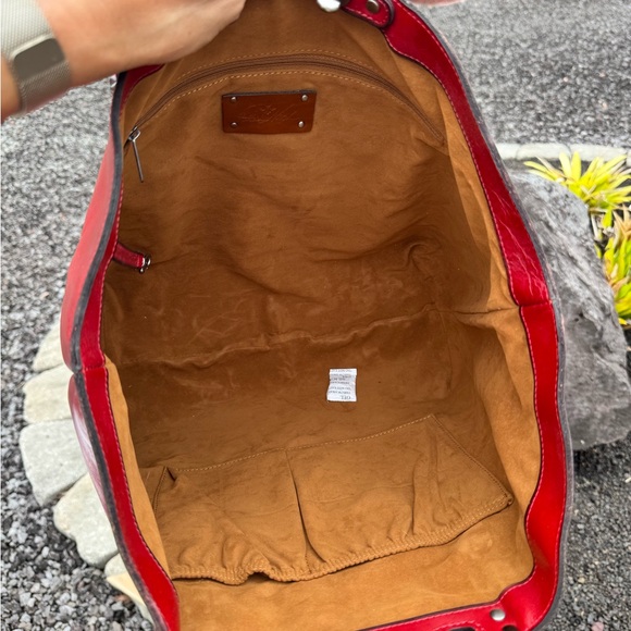 Patricia Nash NWT Distressed Leather “Benvenuto” Tote Bag – Lava Red Retail $299 - Picture 14 of 17